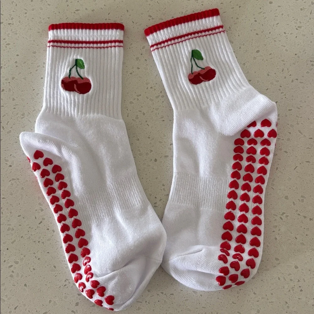 Pilates socks barre 🍒❤️ - Picture 1 of 5